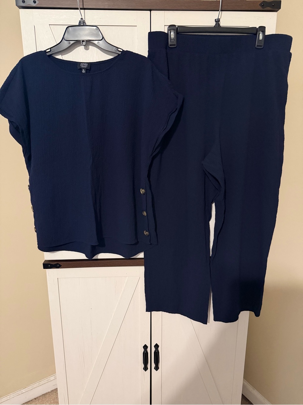 Jones New York Navy Wide-Leg Pants & Short-Sleeve Top Set